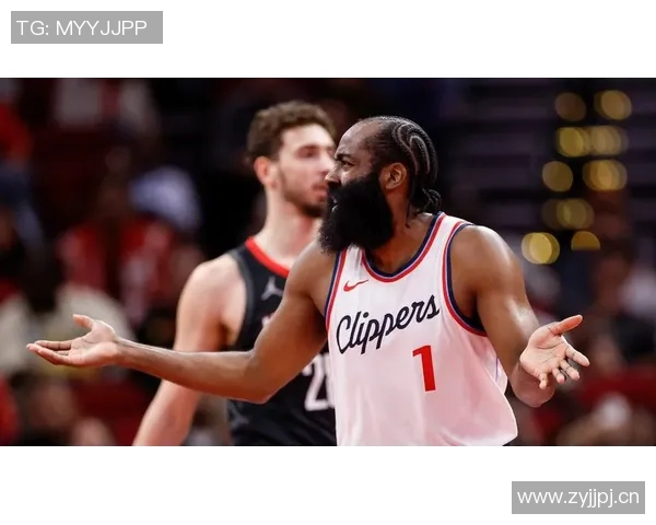 火箭队进攻火力全开但防守漏洞频现能否实现双赢局面