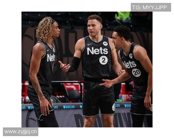 德媒报道杜兰维尔或将一月租借离开多特蒙德寻求更多出场机会