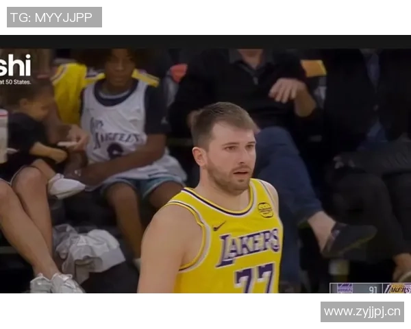 艾顿谈与东契奇合作心得强调内线施压需耐心与快速移动 艾顿谈与东契奇合作心得强调内线施压需耐心与快速移动