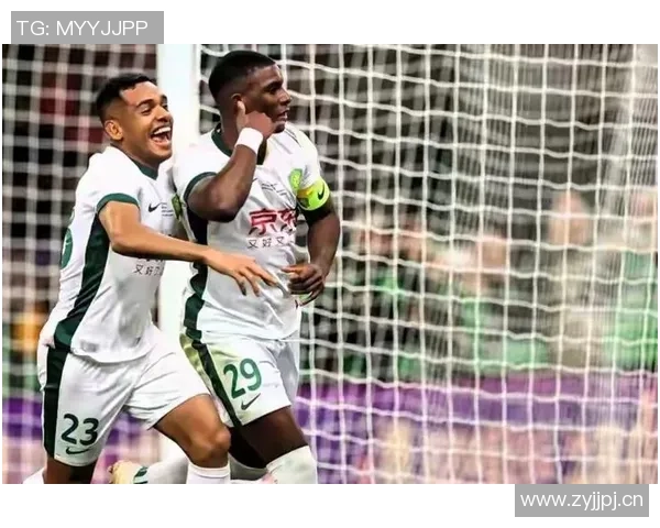 中超年度颁奖盛典揭晓瓦科荣膺最佳球员刘殿座获最佳门将拉莫斯当选最佳教练