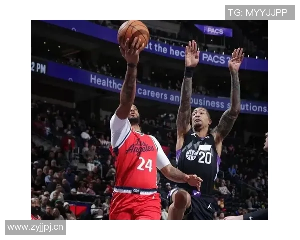 快船逆转胜利背后英雄科林斯展现团队蜕变与拼搏精神