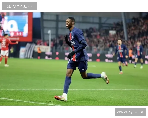 摩纳哥与兰斯就后卫科内转会事宜展开谈判双方积极沟通寻求达成协议